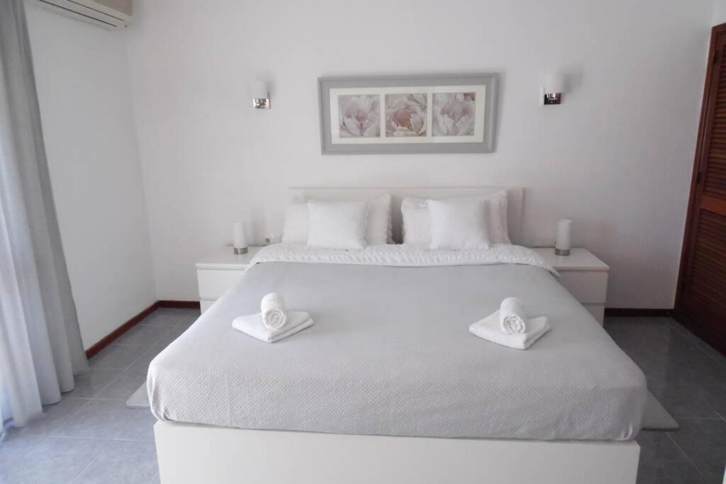 Happy House-Fantastic Holiday With All Amenities Albufeira Buitenkant foto